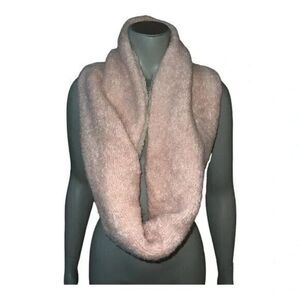 Bickley + Mitchell Women s Light Pink Infinity Knit Scarf Wool Blend NWT